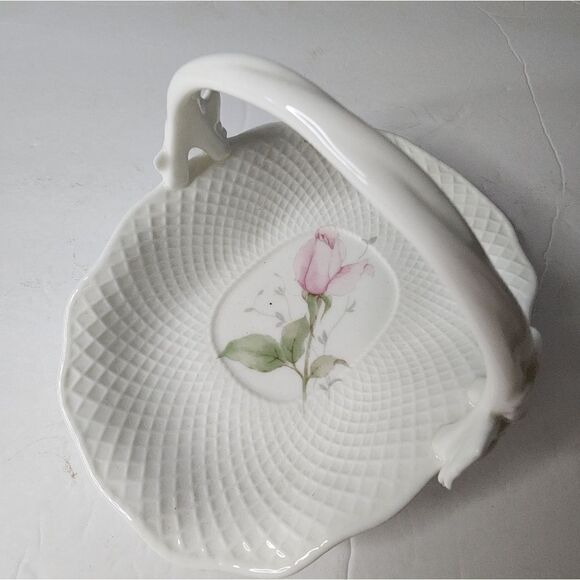 Mikasa April Rose Handled Basket - Picture 6 of 7